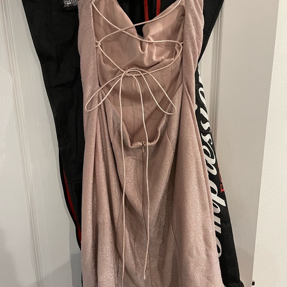 New Prom/Formal Dress - Picture 2 of 5